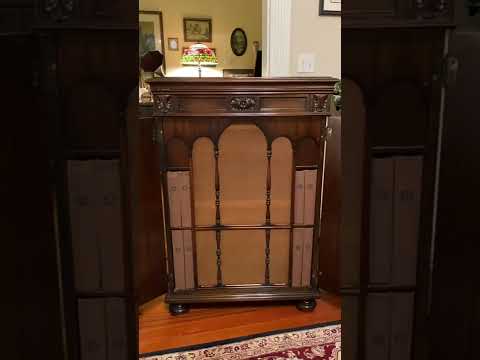 Lonely In A Crowd by Jacques Renard & His Cocoanut Grove Orchestra, 1927 on the 1925 Victor Credenza