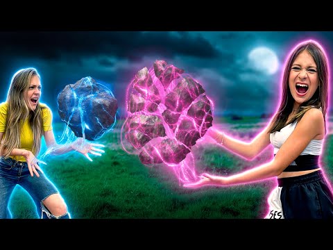 A APOSTA DOS SUPER HERÓIS!! QUEM É O MAIS FORTE?? BIANKINHA