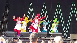 Auckland University performs Bhangra, Auckland Diwali 2018