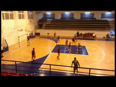 Disa aksione të ndeshjes KH Drenica 24:33 KH Samadrexha (29.11.2014)