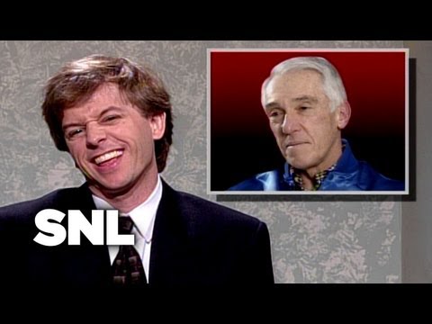 Hollywood Minute: Spade Movie Review - Saturday Night Live