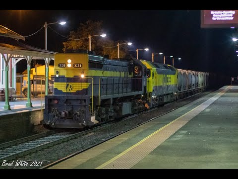 Long end Leading X31 tops G532 on 9056 Goornong consolidation train transfer- 29/11/21