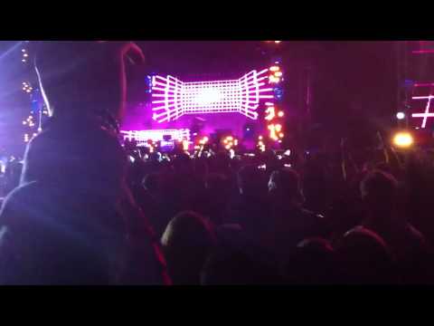 Headhunterz ft.﻿ Krewella - United Kids of the World, Live EDC Chicago