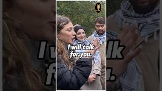 Download lagu Christian Woman Defends Muslim Against Heckler | Mansur | Speakers Corner mp3