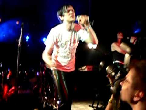 Ashbury Heights - Derrick is a strange machine (live)