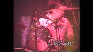 Join the Club - Tinig  Live @Colt45 Rakiztah on MTV 2006