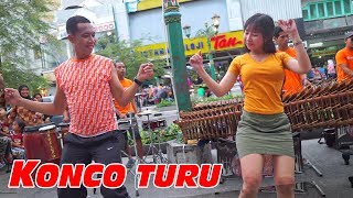 Download lagu Gak Nyangka Penonton Ditantang Joget Ternyata Goyangannya Mantap Banget (Angklung Malioboro) mp3 Download lagu Gak Nyangka Penonton Ditantang Joget Ternyata Goyangannya Mantap Banget (Angklung Malioboro) mp3