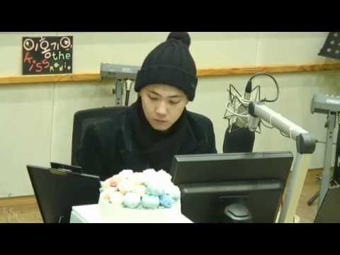[720p]161118 DJ LeeHongGi - Kiss The Radio (Full)