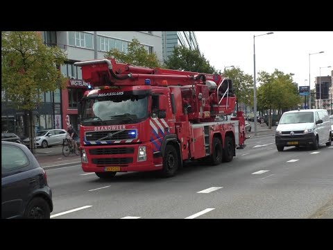 Brandweer Maassluis 17-0251 met spoed naar een melding in Krimpen aan den IJssel!