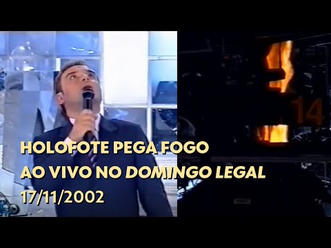 [HQ] - Incêndio no teto do estúdio do "Domingo Legal" - SBT (17/11/2002)