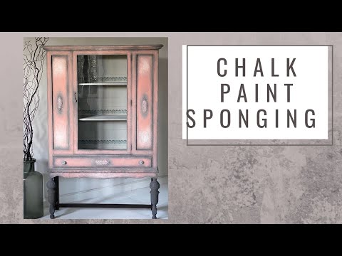Chalk Painting furniture: Easy Blending with Sponging Technique