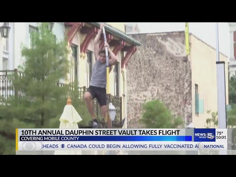 Dauphin Street Vault brings large crowds to downtown...