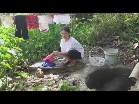Off-Grid Living – Washing Clothes by Hand & Feeding Chickens | Vang Mai
