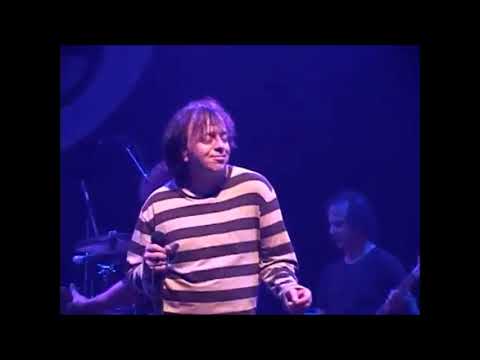 Ween - Shamemaker - 2007-11-14 Vancouver B.C Queen Elizabeth Theatre