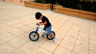 Bici con pedales