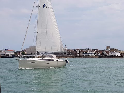 2015 Bavaria Cruiser 37 for sale