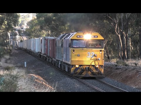 BL32-G520 on 7902V on Gooseberry Hill.  17-03-23.