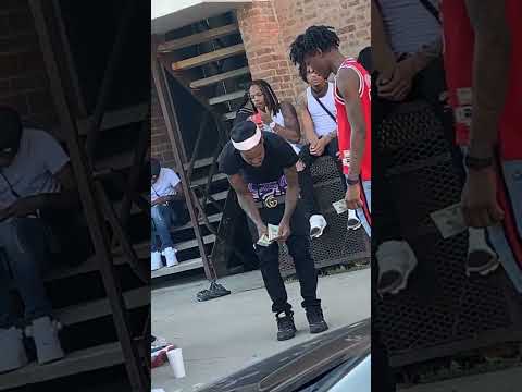 RARE VIDEO OF KING VON IN OBLOCK WITH LIL REESE SHOOTING DICE
