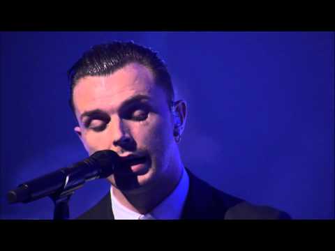 ⛸️ Art on Ice 2014 - Sarah Meier with Hurts (Silver Lining)