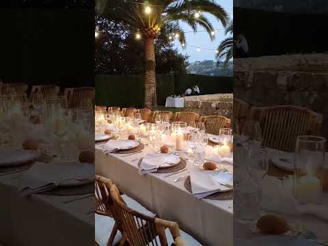 Llena tus mesas de #velas y crea una #decoración original para una #boda de cuento. #inspiration