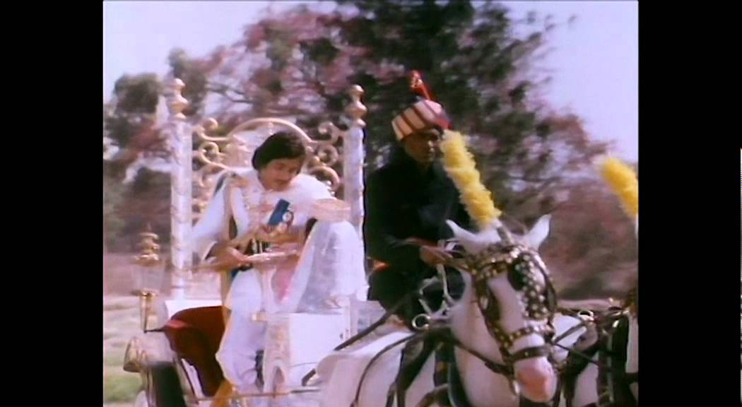 Main Raja Tu Rani Lyrics | Dildaar | Jeetendra, Rekha | Asha Bhosle, Kishore Kumar | Laxmikant Shantaram Kudalkar (Laxmikant Pyarelal), Pyarelal Ramprasad Sharma (Laxmikant Pyarelal)