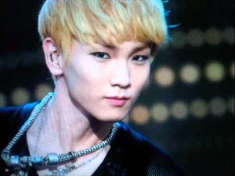 SHINEE KEY I LOVE HIM!!!