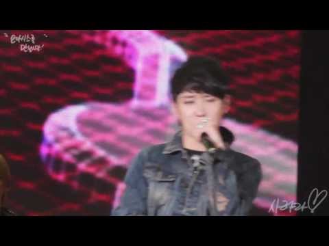 [Fancam] 120428 Lotte World - Wanna B (B-Bomb focused)