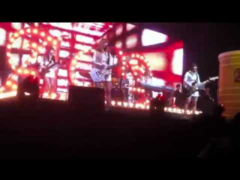 [120730 DEBUT SHOWCASE] 'Elvis' (Band vers.) [FANCAM]