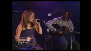 JoJo - Keep on keepin' on (Live at Hope Rocks)