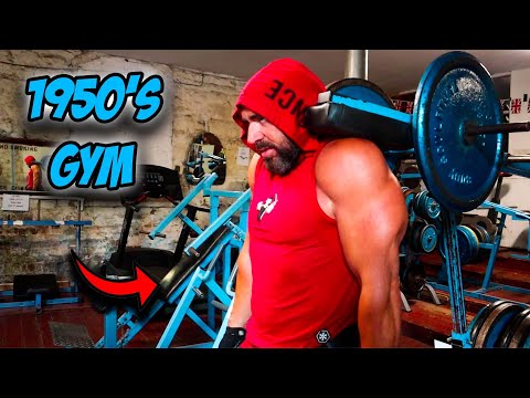 Crazy OLD SCHOOL Gym | MUSCLE PIT GYM REVIEW & Tour Dewsbury | Antique Equipment from the 1950’s!