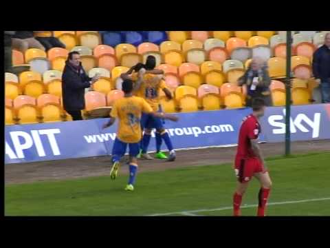 1-0 Nathan Thomas scores for Mansfield against Crawley. 12 Sep 2015
