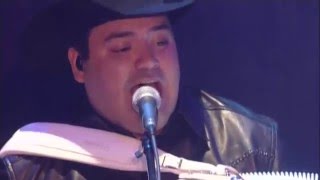 Es Tan Bello Íntimamente En Vivo