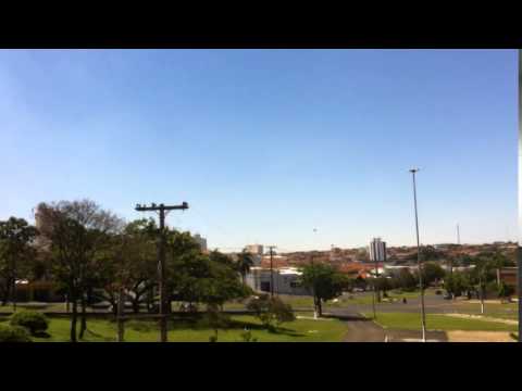 Matão-SP - Objeto Estranho Céu 28/10/2014