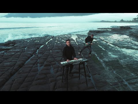 RO1 - Wind Eye feat. I Built The Sky (Official Music Video)