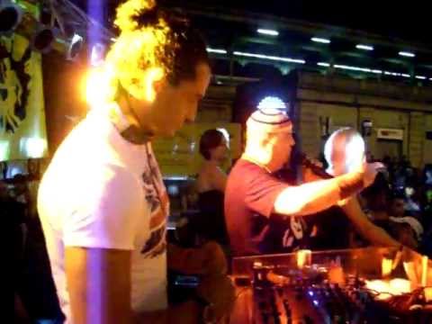 DUPLE'  - Pitta & Mad Bob - NOTTE BIANCA GENOVA 2011