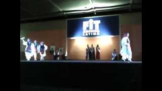 Musica Griega, nesecito el nombre de la cantante y del tema ?? gracias !!