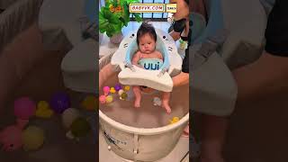 Download lagu Want an easy-to-store tub? Try the Foldable Baby Bath Tub! #Baby mp3