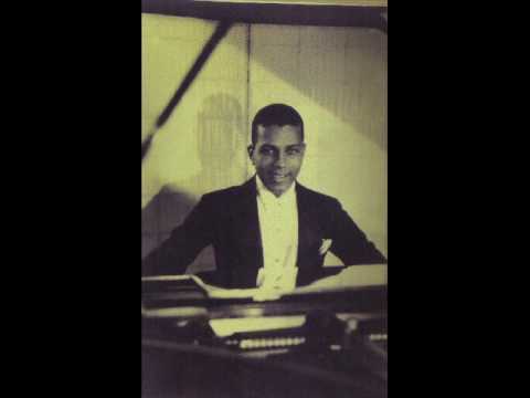 'The Way You Look Tonight' sung by Leslie "Hutch" Hutchinson 1936