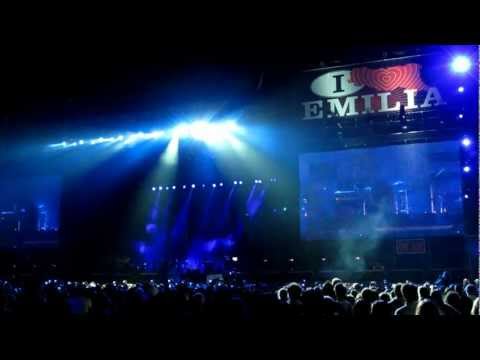 "Italia Loves Emilia" - Apertura Concerto Maioli + "Un Soffio Caldo" Zucchero (Campovolo 22.09.12)