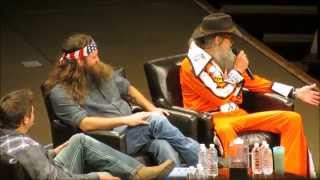 Duck Dynasty's Willie introduces Uncle Si's evil twin brother 