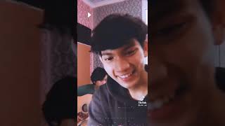 Download lagu Memikirkan Dia - Seventen ( Cover Fauzi ) Story Wa mp3