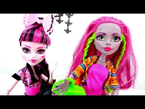 Spielspaß mit den Monster High Puppen - Wer will eine Maniküre