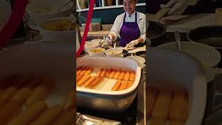 Centara Water Gate Pavillion Hotel Bangkok ....the Buffet