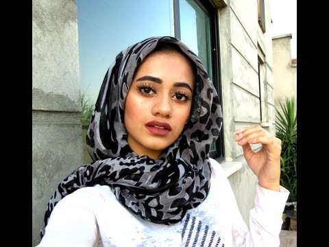 HOW TO APPLY FOUNDATION FOR A FLAWLESS FINISH