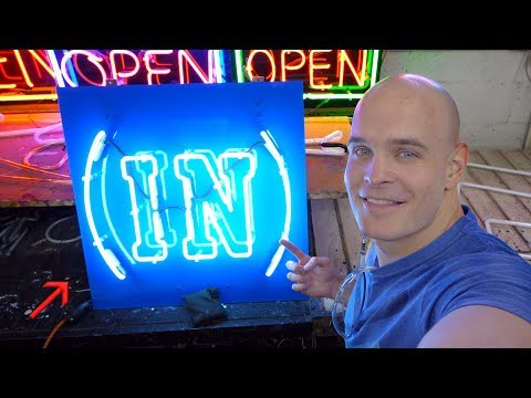 ネオンサインの作り方～これは切らないでくださいね (How to make a Neon Sign - Please don't cut this open!)