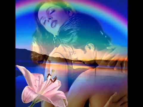 download lagu mp3 mp4 Cadanse, download lagu Cadanse gratis, unduh video klip Cadanse