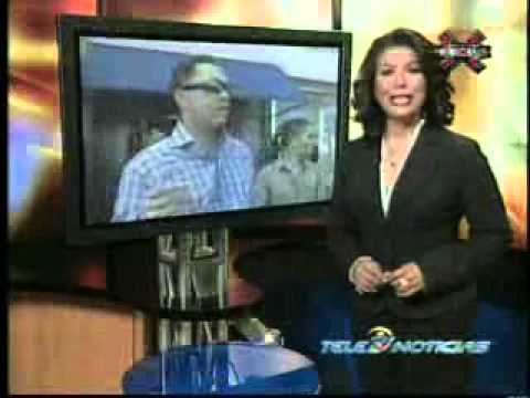 SuperXclusivo 1/14/11 - Blooper de Ivonne Soya