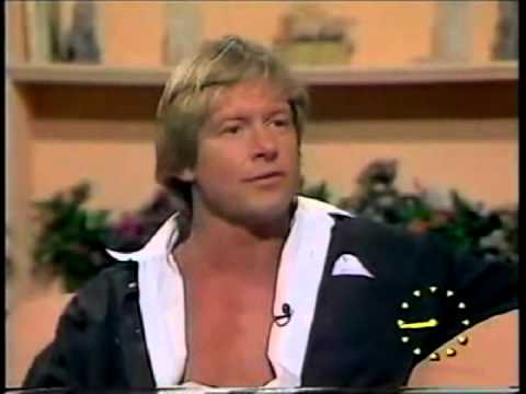 Roddy Piper Interview on TV-AM in the UK (Nov 1992)