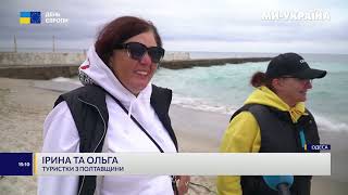 Одесса готовится к пляжному сезону: отдыхающих не пугают пятна масла в море (видео)