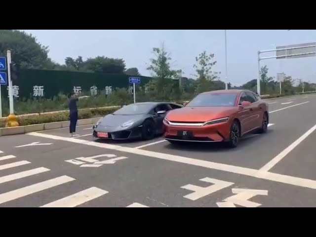 Ягуар F Type Электромобиль